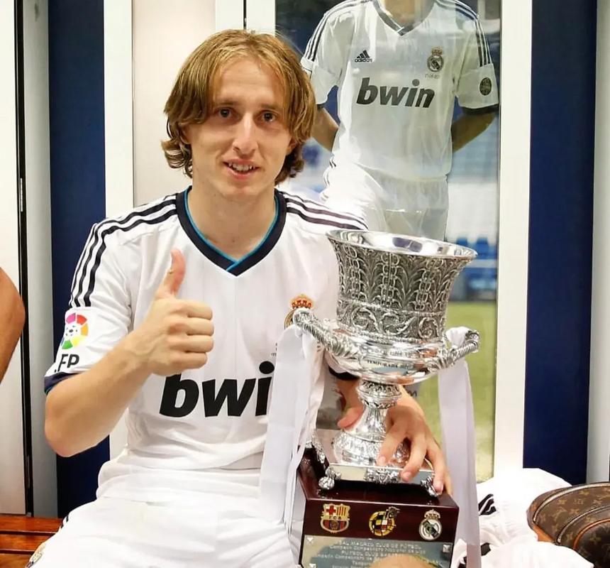 篮球火箭队内训练强度提升，新战术曝光