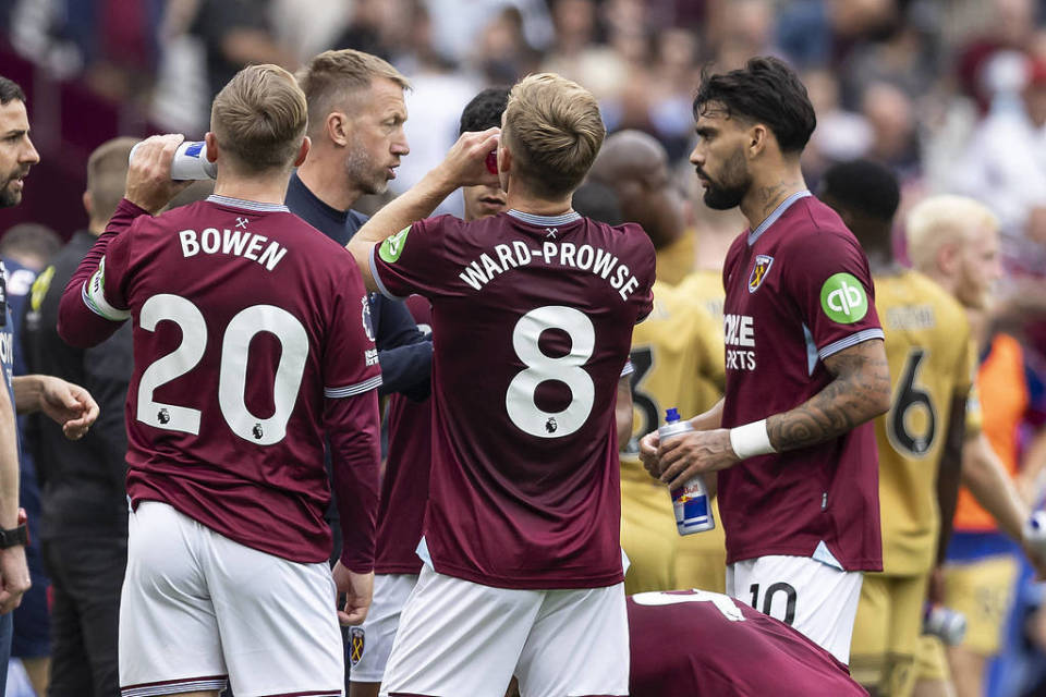 弗里克解释亚马尔被换下原因，称其欧冠停赛需轮换