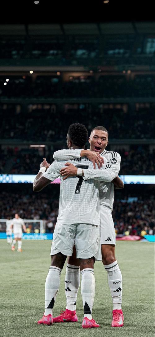 六战全胜！米兰冬奥会冰壶资格赛中国男队提前锁定晋级赛名额